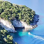 Sissy 1 * Poros (Lefkada)