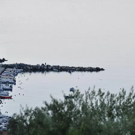 Sissy 1 * Poros (Lefkada)