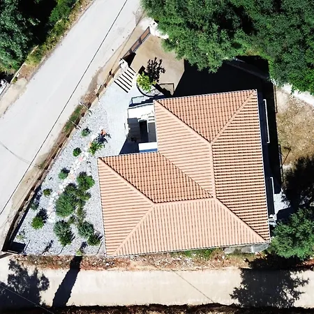 Sissy 1 * Poros (Lefkada)